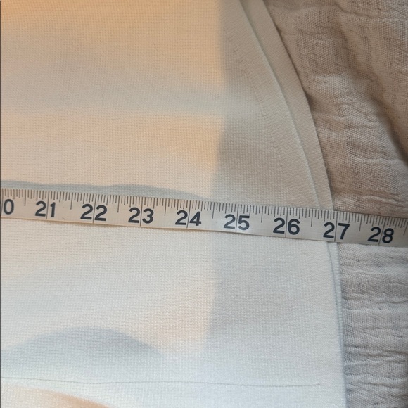 Woman’s The Group By Babaton/Aritzia Cream Blazer Size XS - Picture 10 of 11